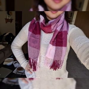 ❌SOLD 100% cashmere pink and white plaid scarf❌